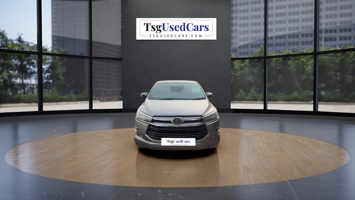 Toyota Innova Crsyta 2.4G
