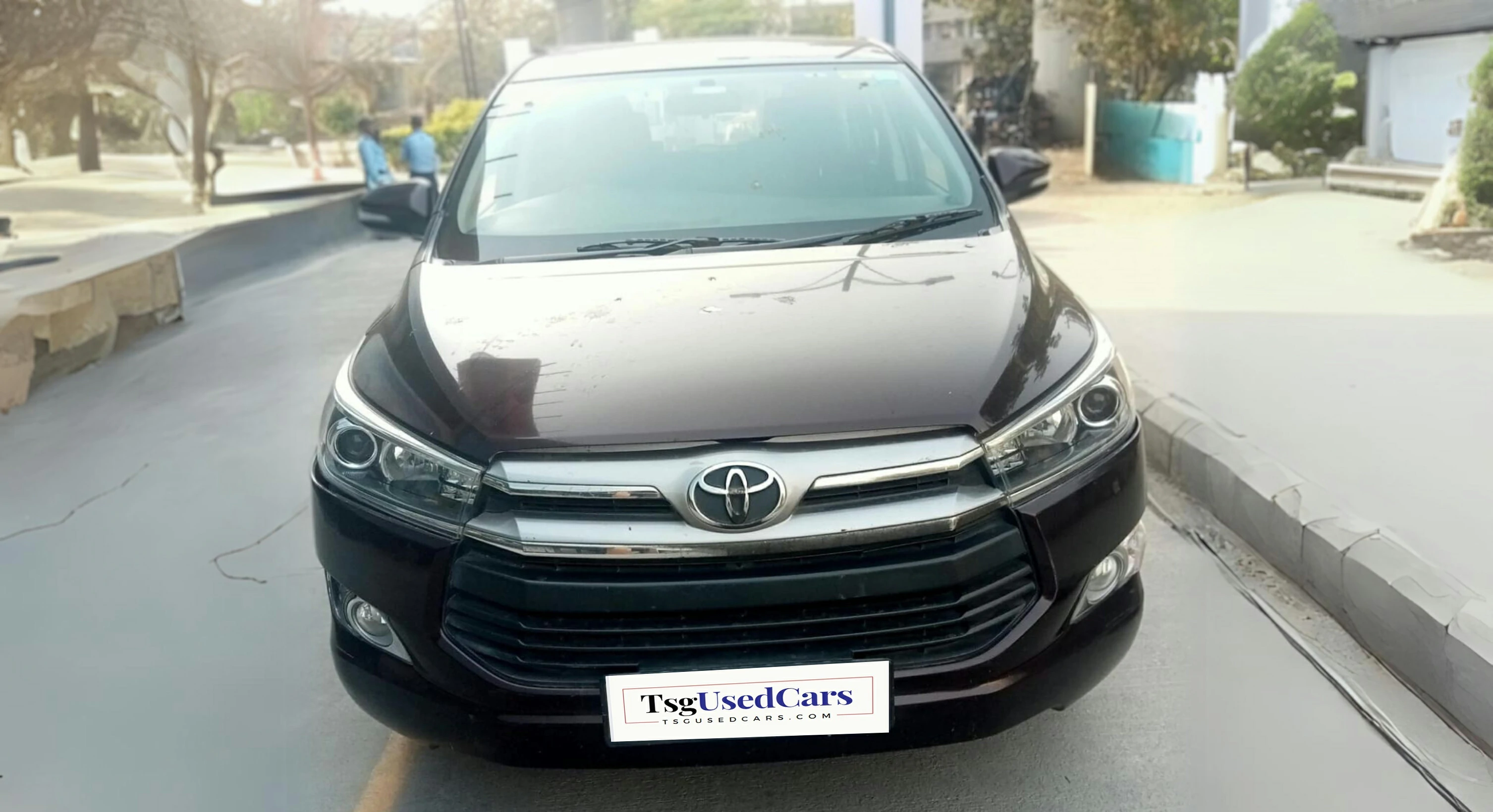 Used Innova Crysta 2.4 V 7STR 20