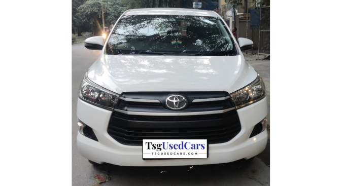 toyota innova crysta 2.4 G MT