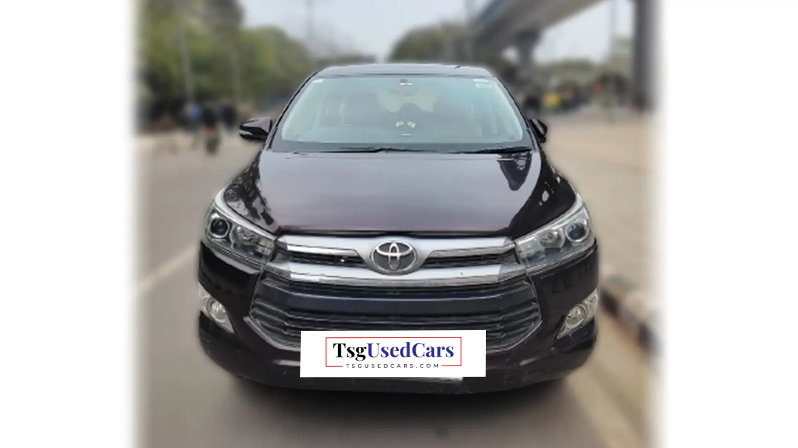 INNOVA CRYSTA	2.4 V 8STR