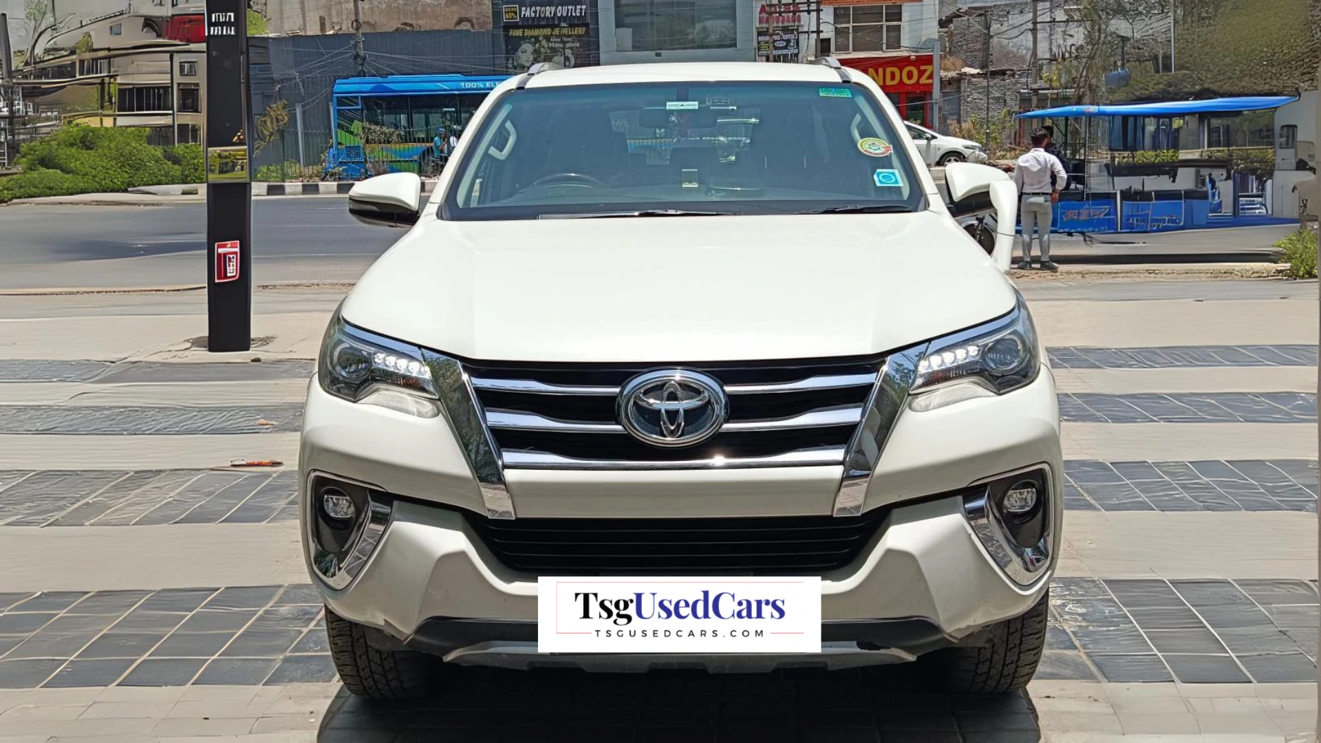 Toyota Fortuner 4X2 Diesel AT