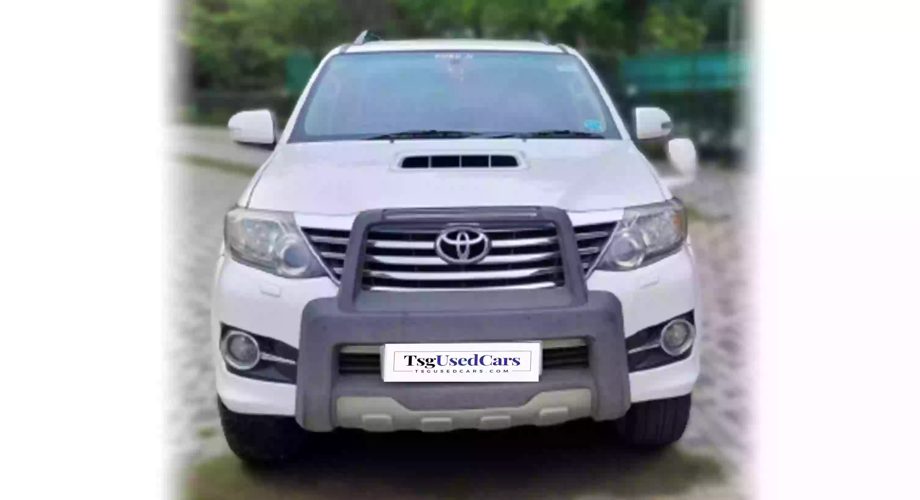 TOYOTA FORTUNER 4*2 AT 2015