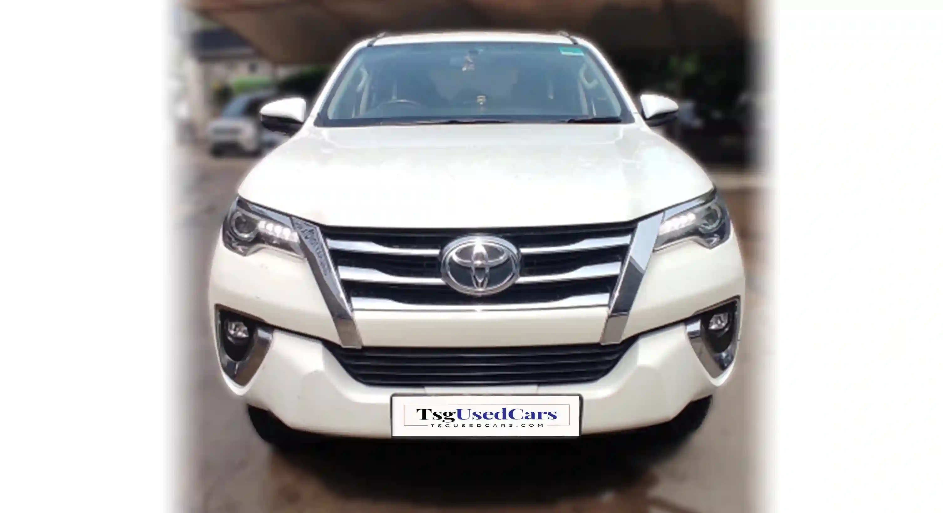 Toyota Fortuner 4*2 MT