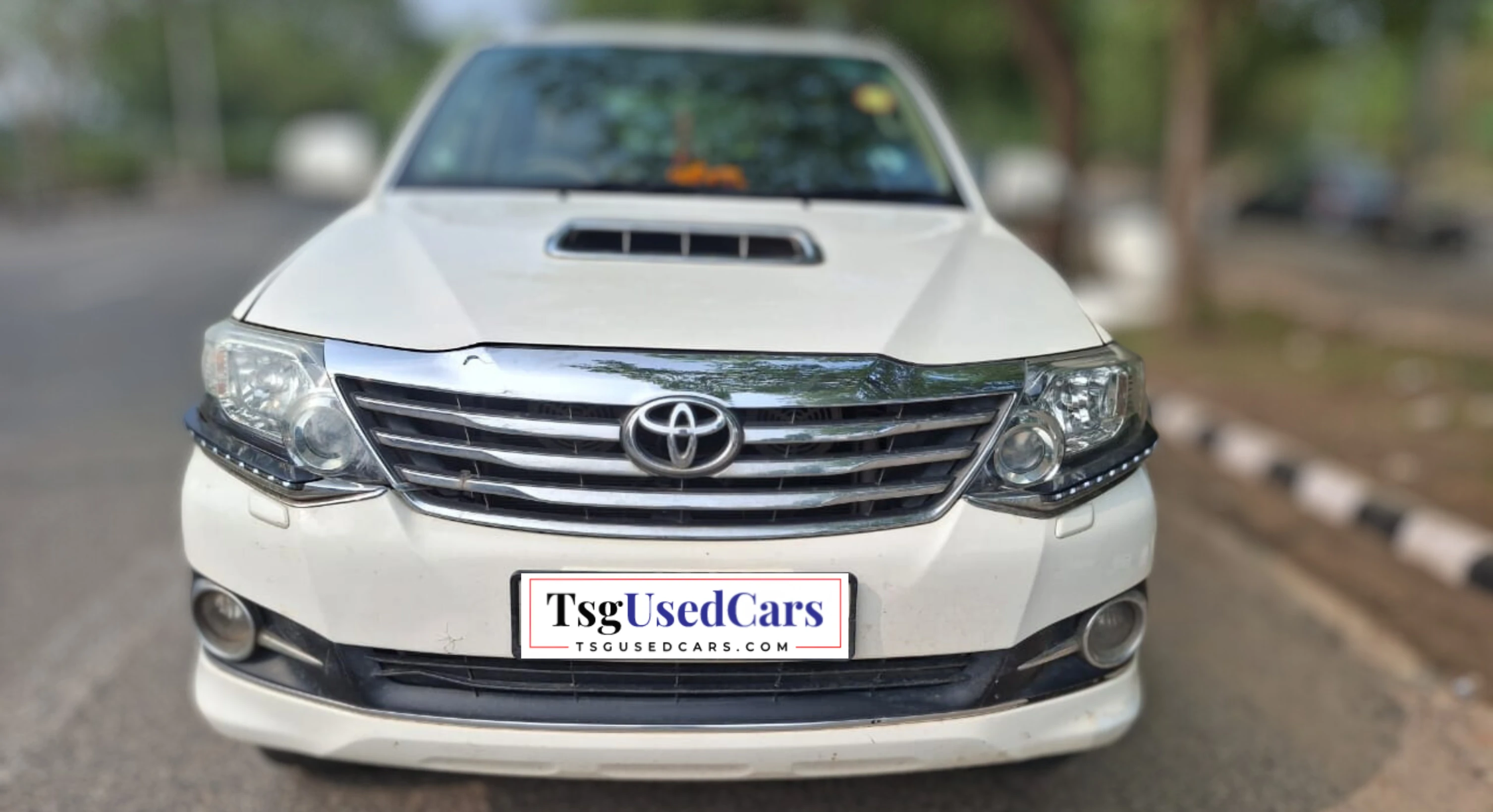 Used Toyota Fortuner 4*2 MT 2015