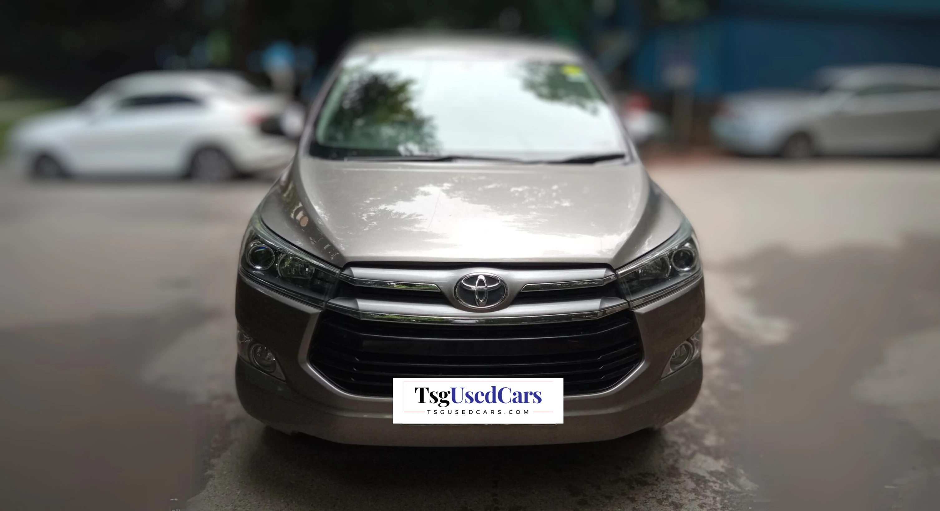 Used toyota Innova crysta Z AT