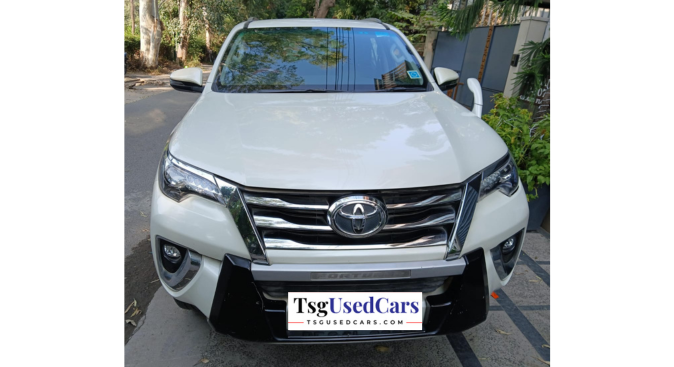 TOYOTA FORTUNER 4*2 AT Diesel