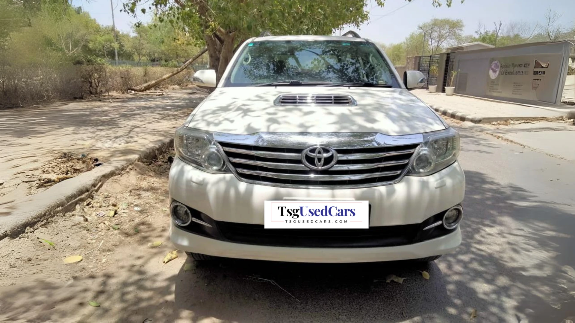 Used Toyota Fortuner 4*4 MT