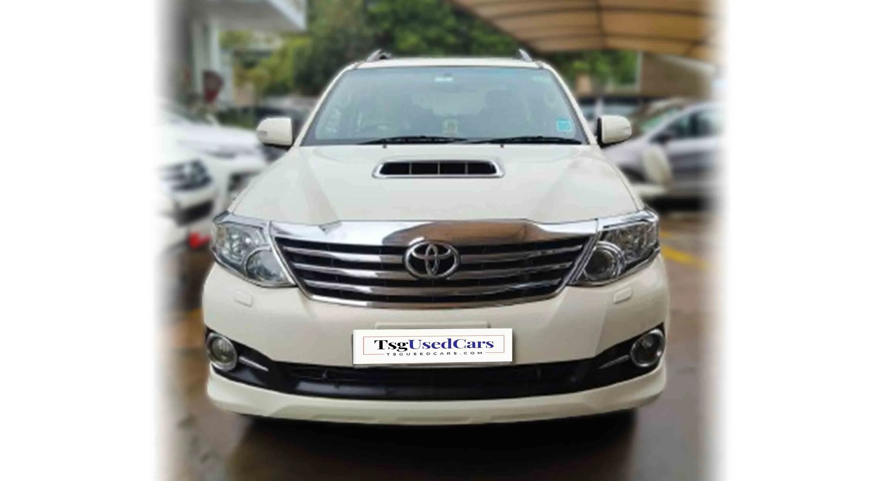 TOYOTA FORTUNER 4*2 AT 2015