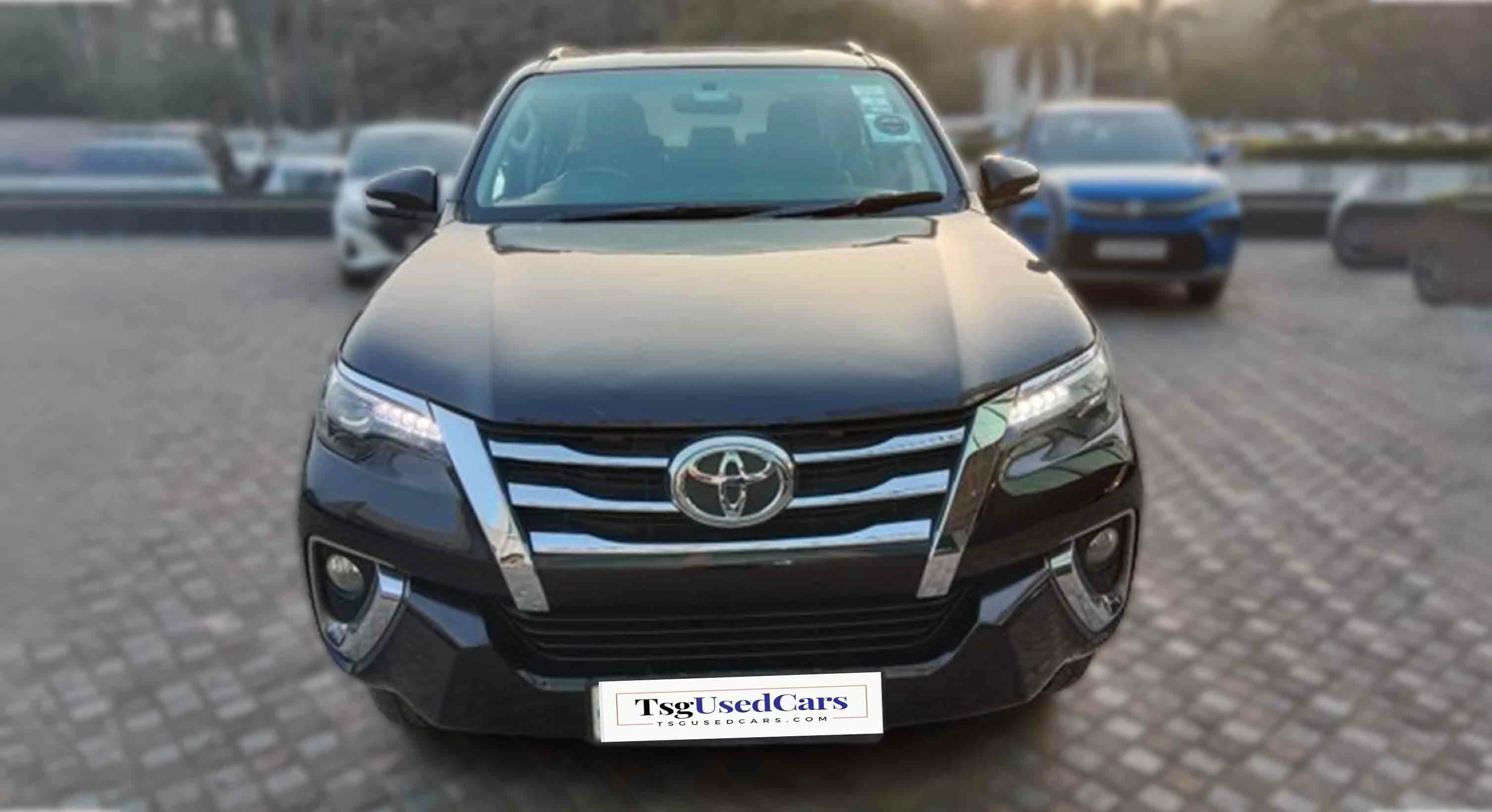 TOYOTA FORTUNER 4*2 AT 2016