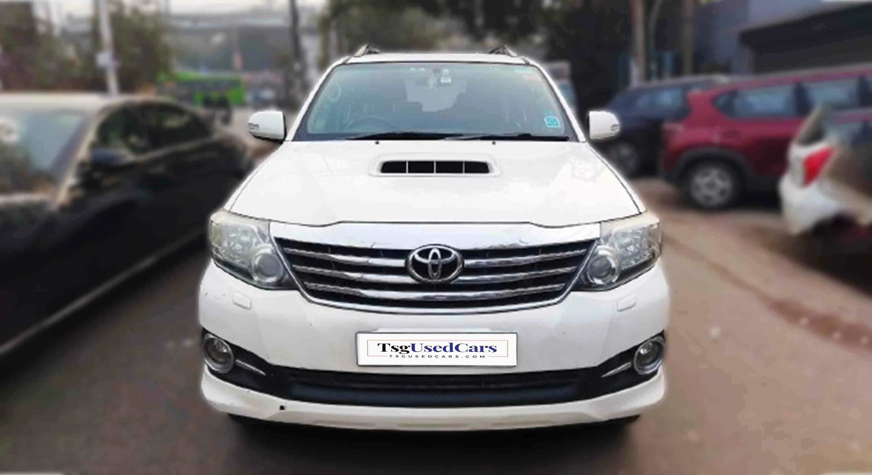 Used Toyota Fortuner 4*2 MT