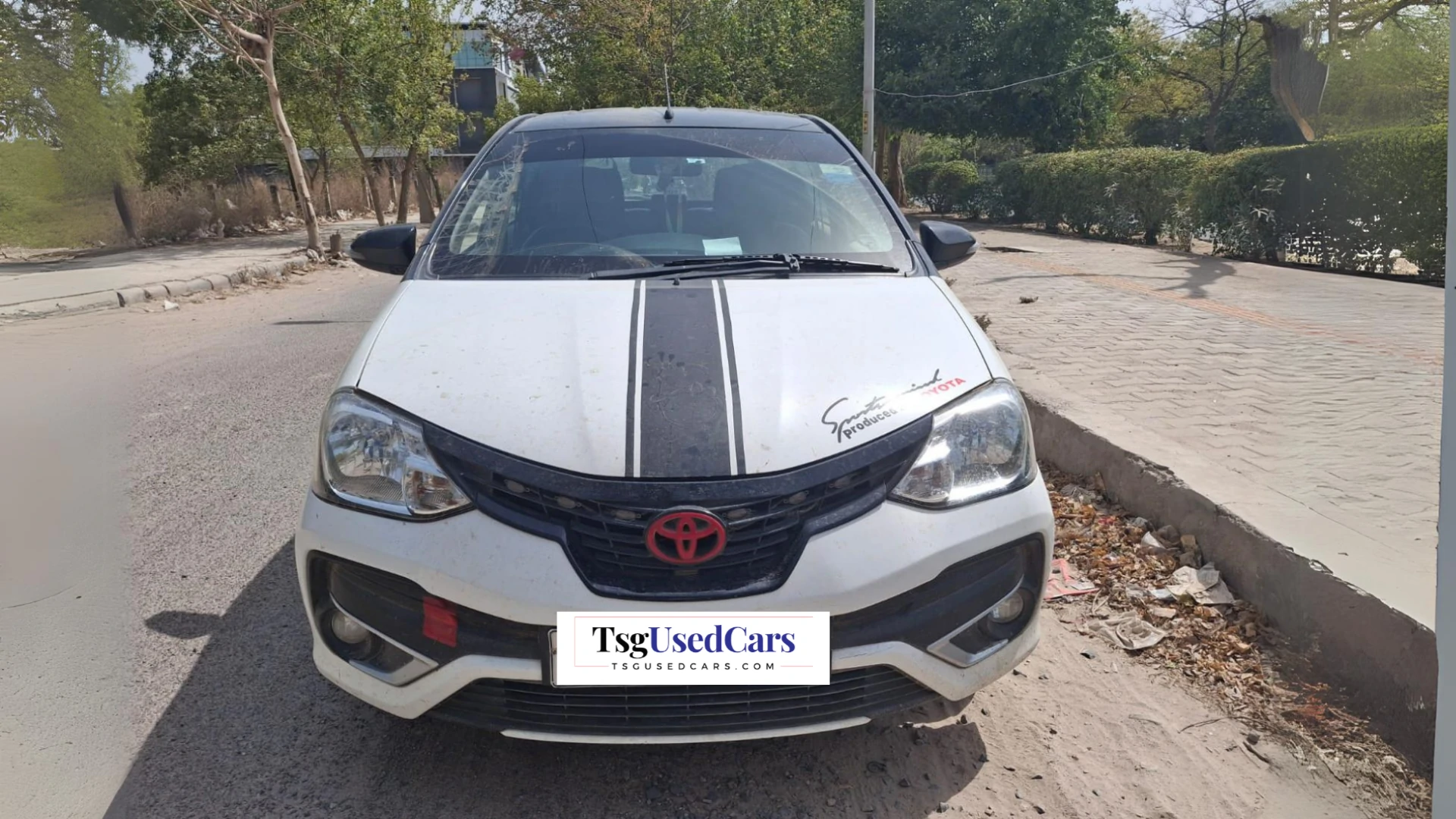Used Toyota Liva V PETCNG 2017